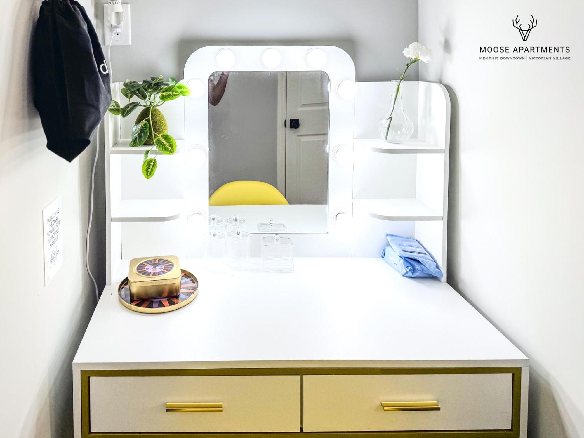 The Moose #9 - Brand New Luxe Modern Loft With Free Parking, King Bed & Fast Wifi Apartment Memphis Luaran gambar