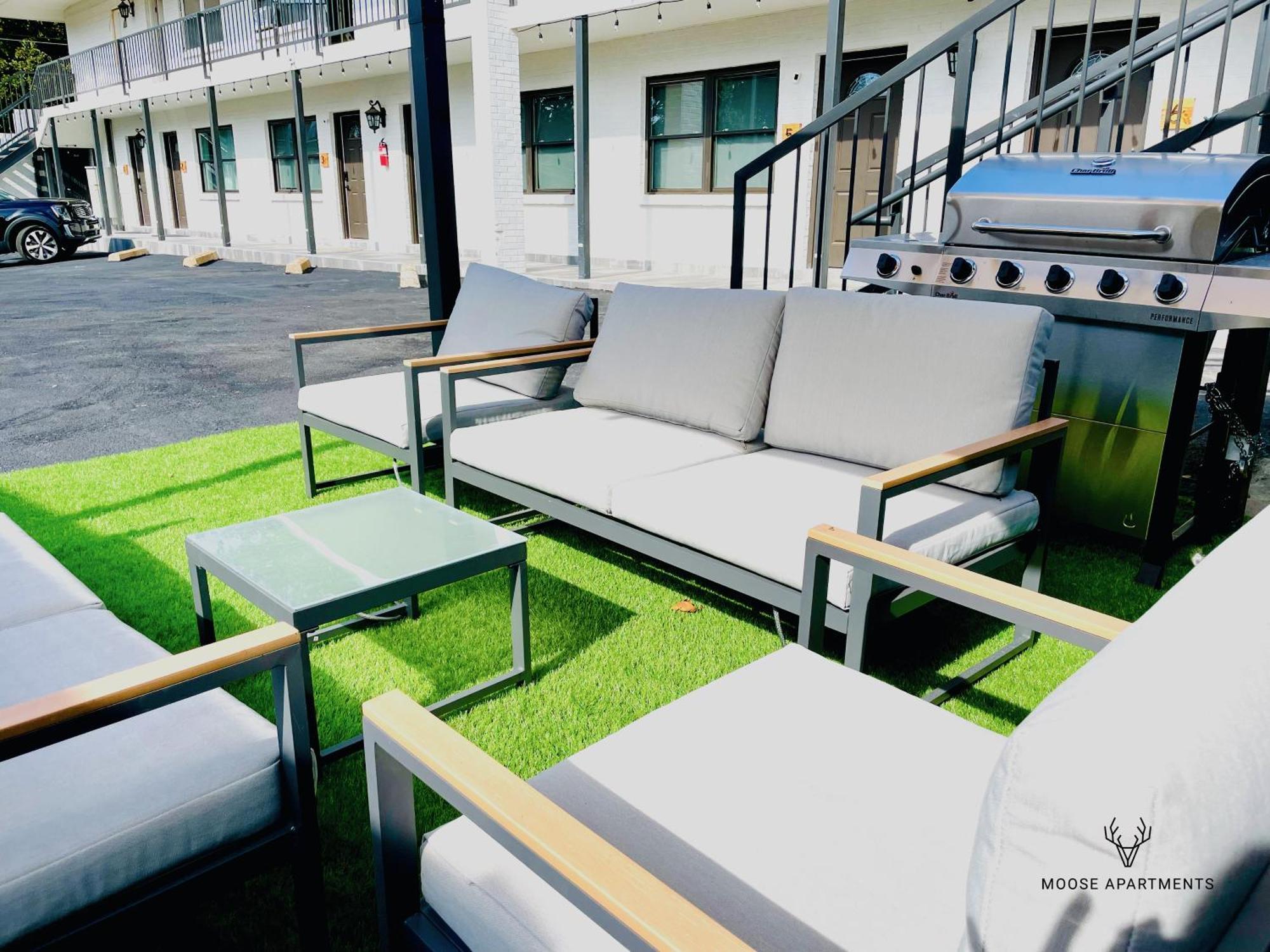 The Moose #9 - Brand New Luxe Modern Loft With Free Parking, King Bed & Fast Wifi Apartment Memphis Luaran gambar